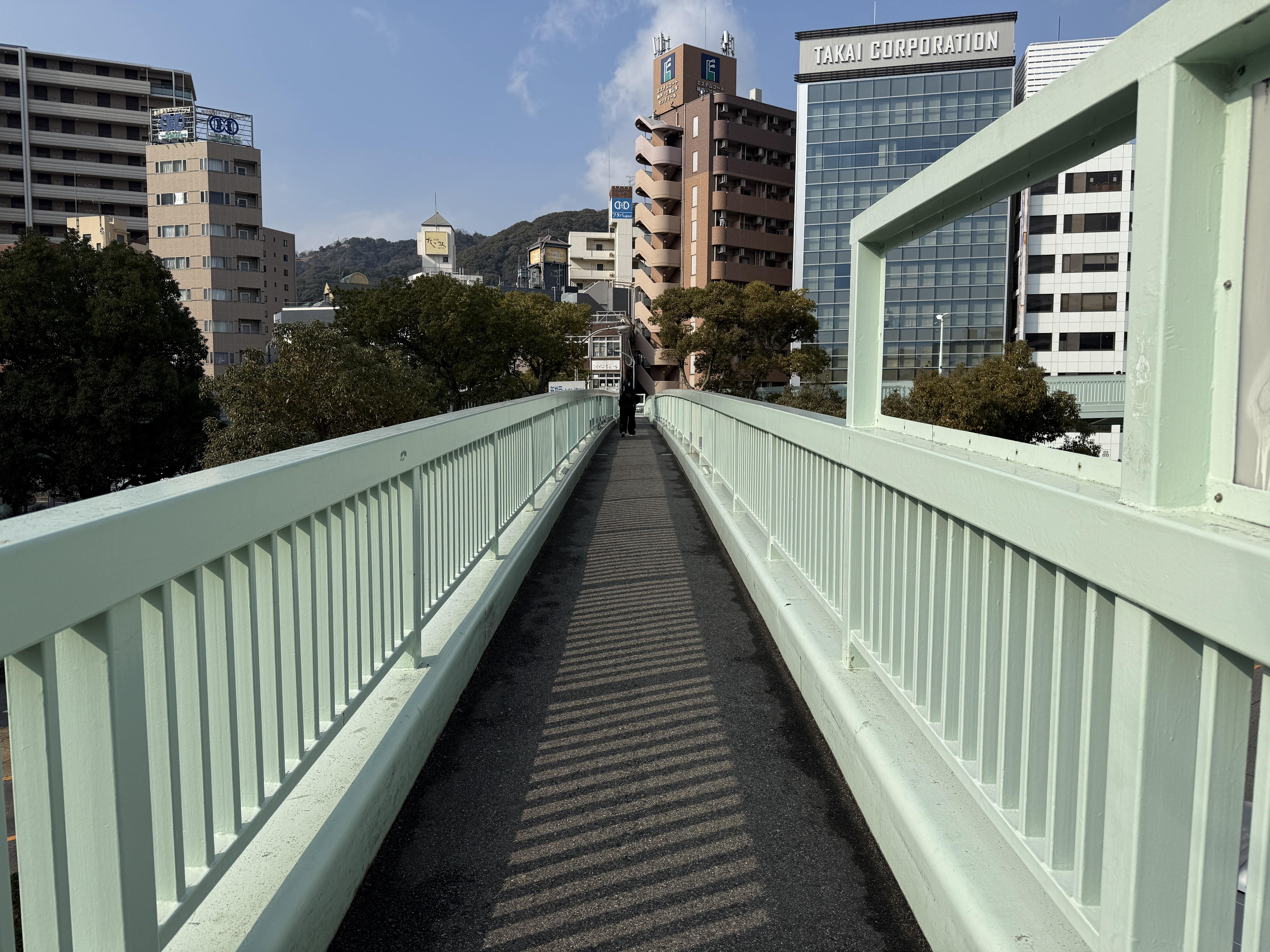 最寄駅から学校までのアクセス方法の画像