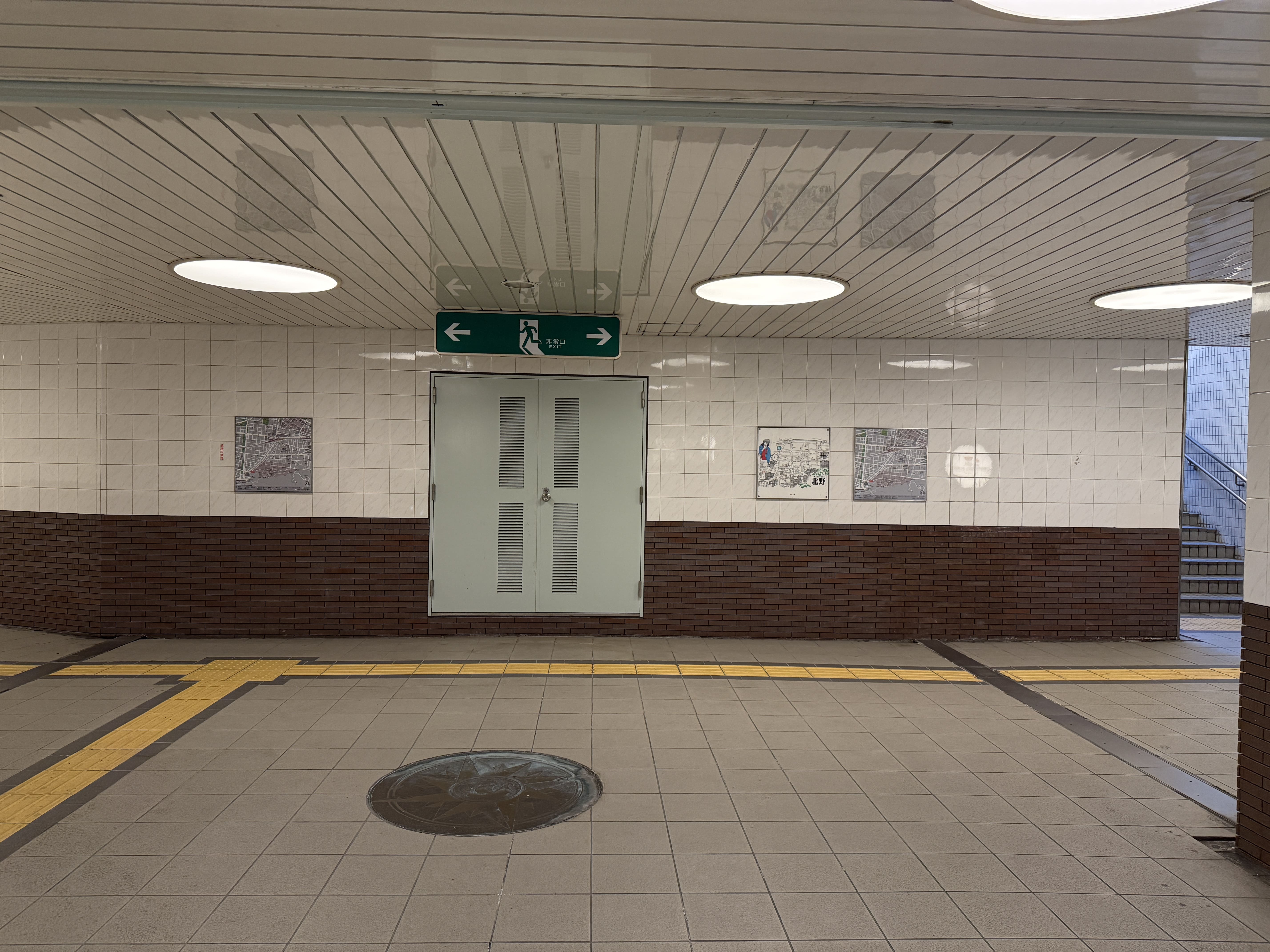 最寄駅から学校までのアクセス方法の画像